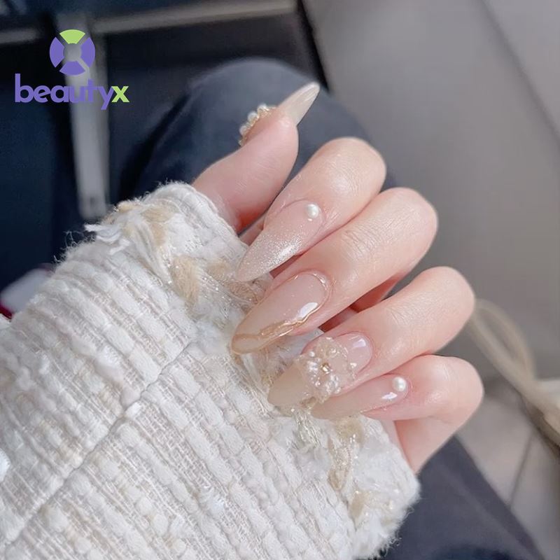 Mẫu nail mắt mèo họa tiết