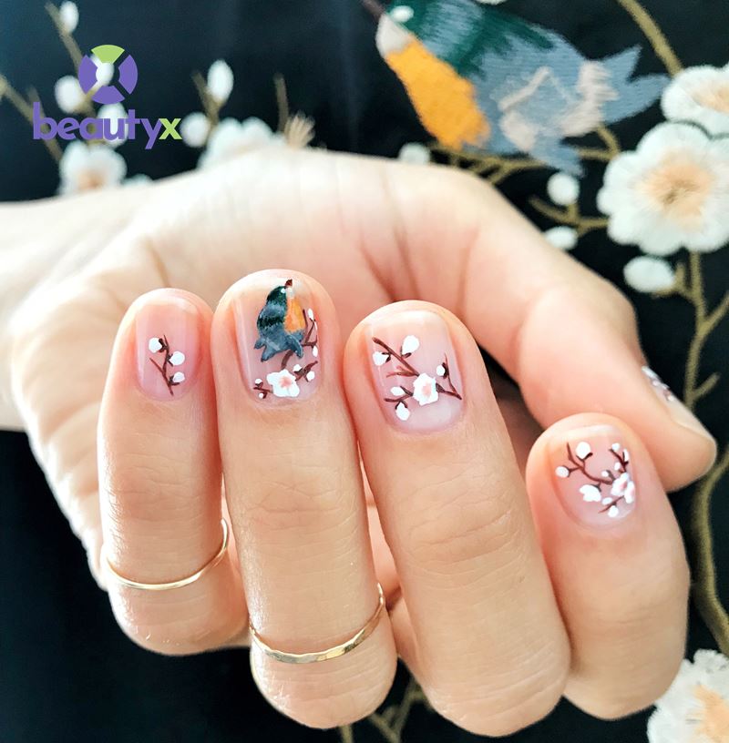 Họa tiết hoa anh đào mảnh mai nhưng tràn đầy sức sống 