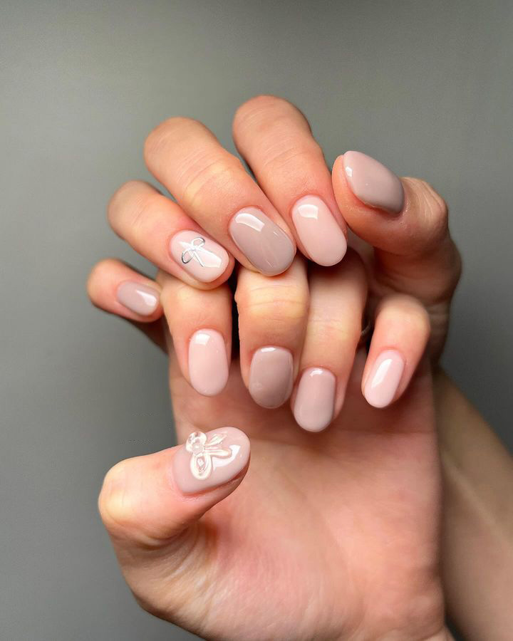 Mẫu nail tết đính đá cực đẹp cho chị em
